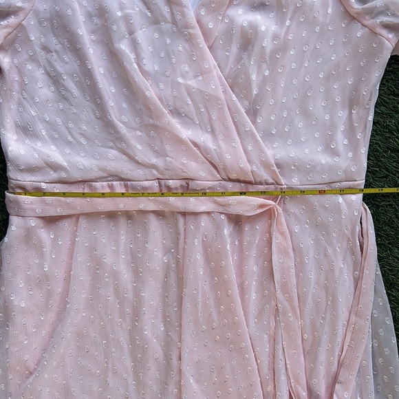 TOMMY HILFIGER
Dotted Chiffon Surplice Dress - Picture 13 of 16